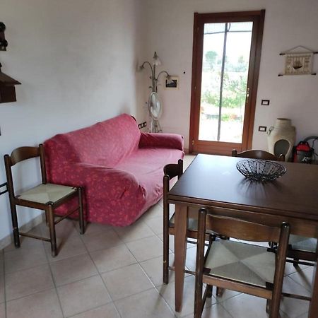 Cottage Su Merti Country อีเกลเซียส ภายนอก รูปภาพ