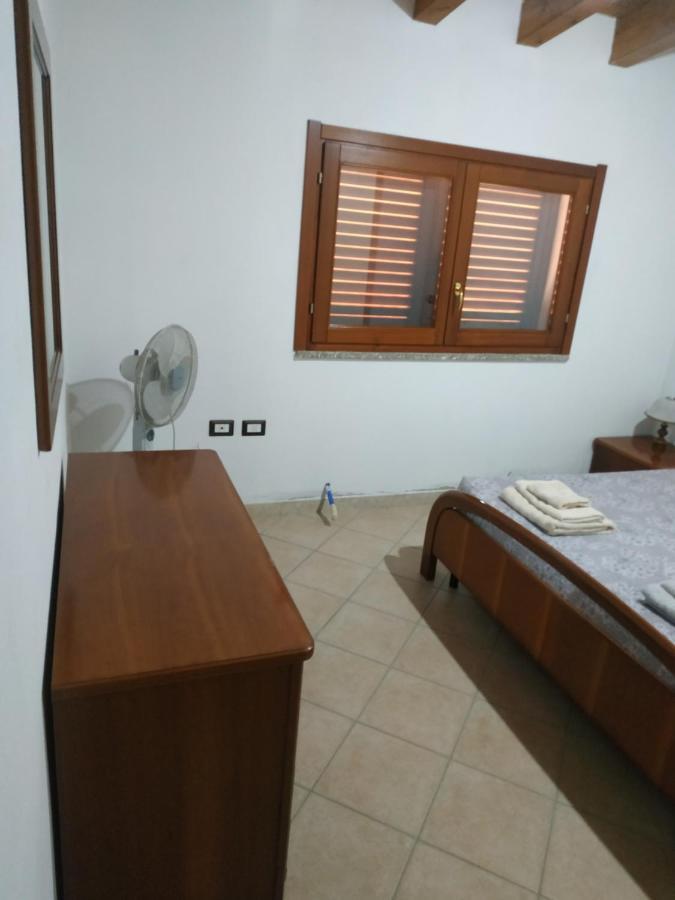Cottage Su Merti Country อีเกลเซียส ภายนอก รูปภาพ