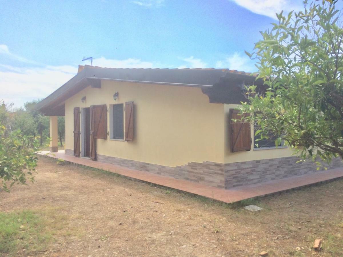 Cottage Su Merti Country อีเกลเซียส ภายนอก รูปภาพ