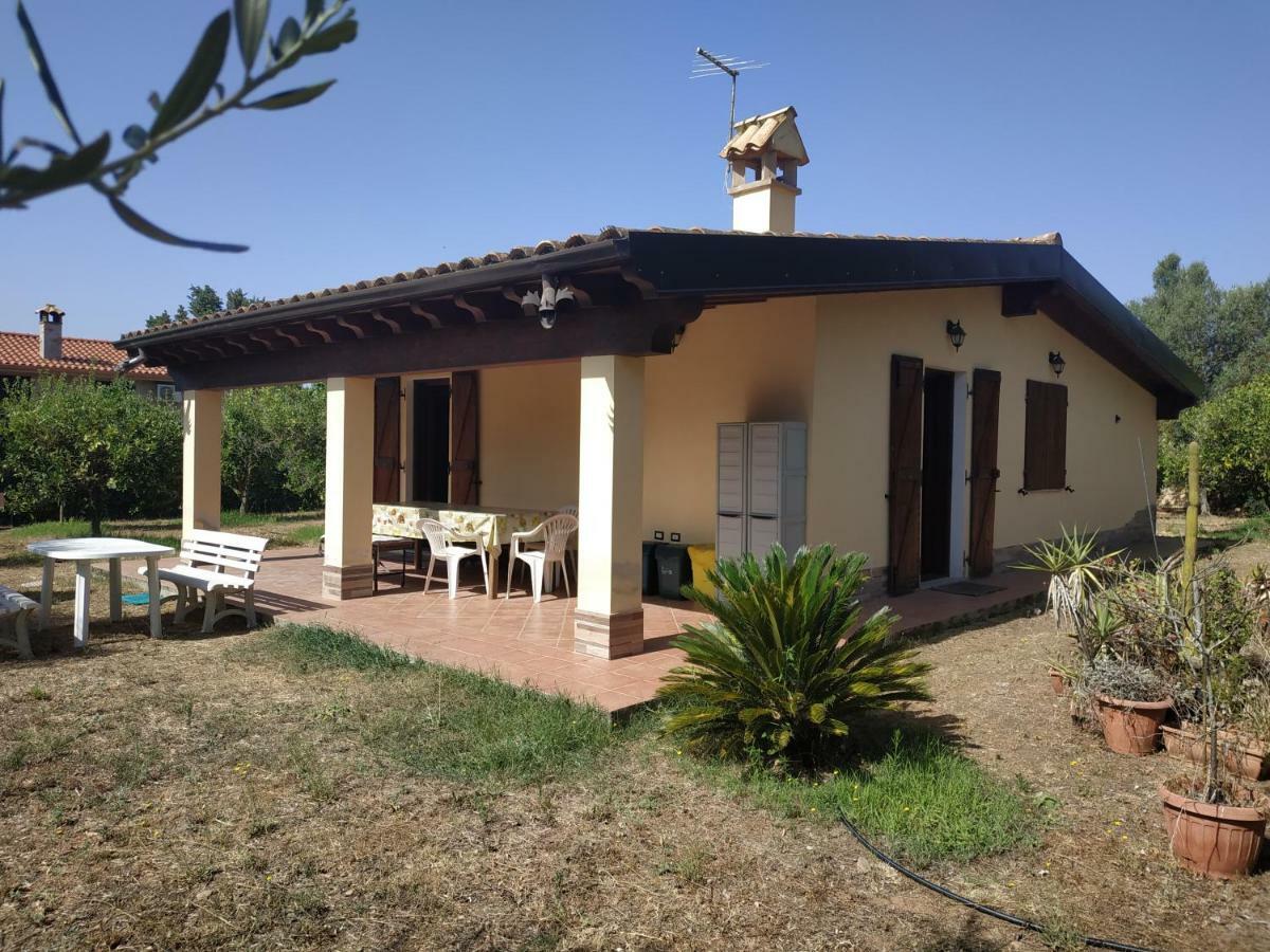Cottage Su Merti Country อีเกลเซียส ภายนอก รูปภาพ